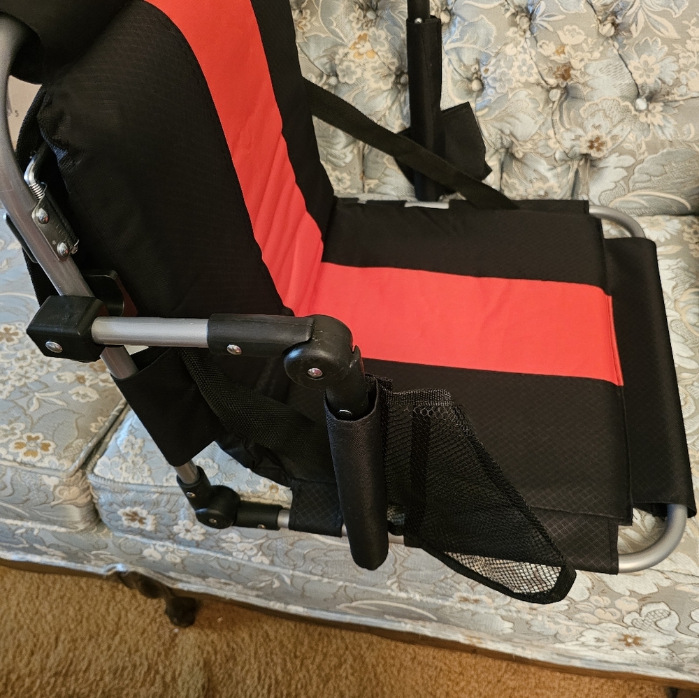 Stadium seat